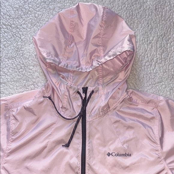 Columbia Women's Light Pink and Dark Gray Ski Jacket - Picture 2 of 9